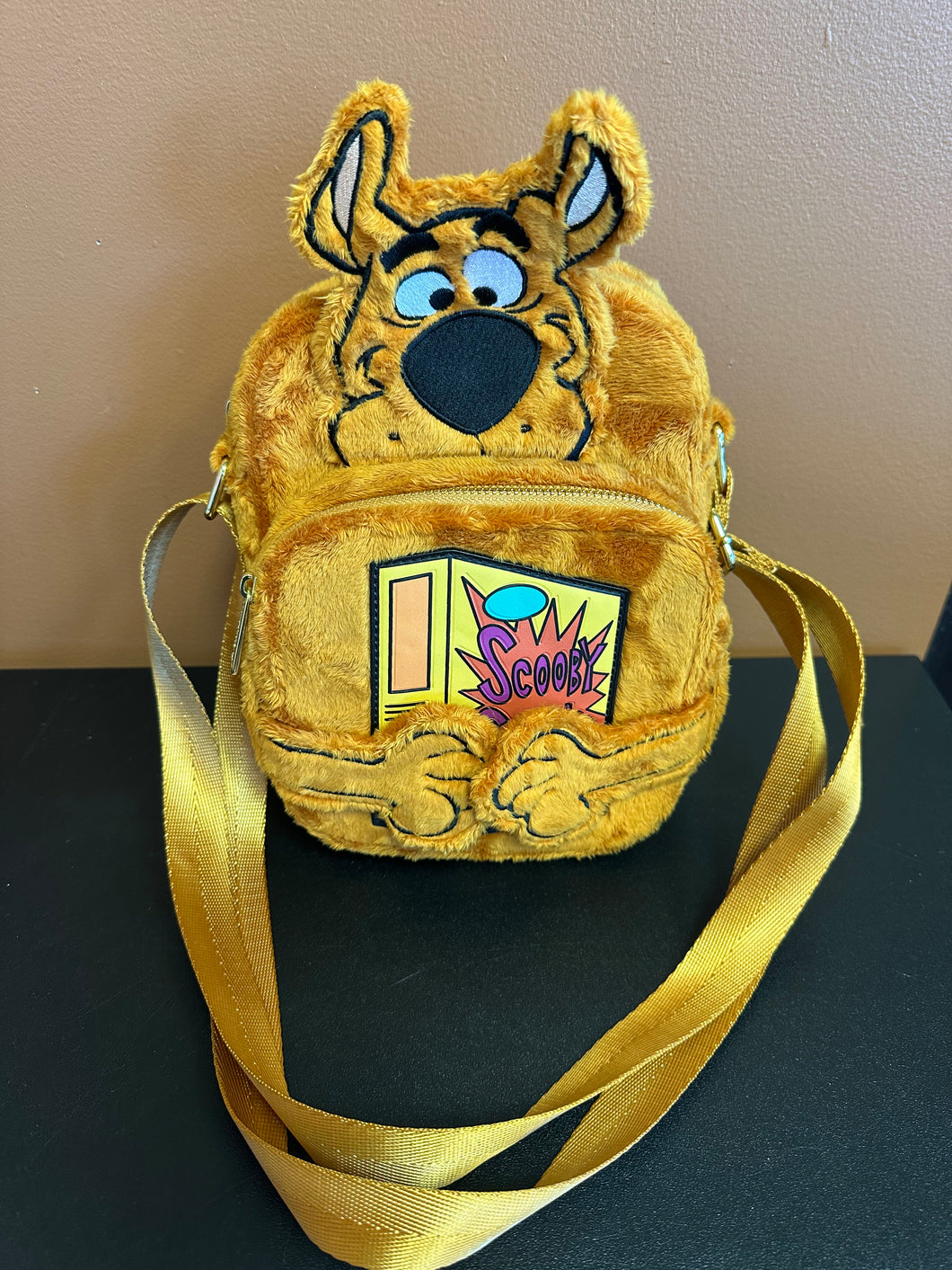 LOUNGEFLY SCOOBY-DOO SCOOBY SNACKS PLUSH CROSSBODY BAG PREOWNED