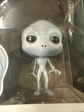 Load image into Gallery viewer, FUNKO POP TELEVISION THE X FILES ALIEN 186 DAMAGED
