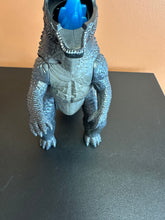 Load image into Gallery viewer, Bandai Godzilla Atomic Roar 11” Preowned Figure Works!
