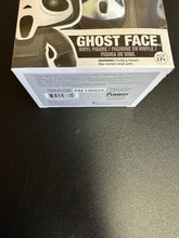 Load image into Gallery viewer, FUNKO POP SCREAM GHOST FACE 51 AUTENTIC BOX DAMAGE
