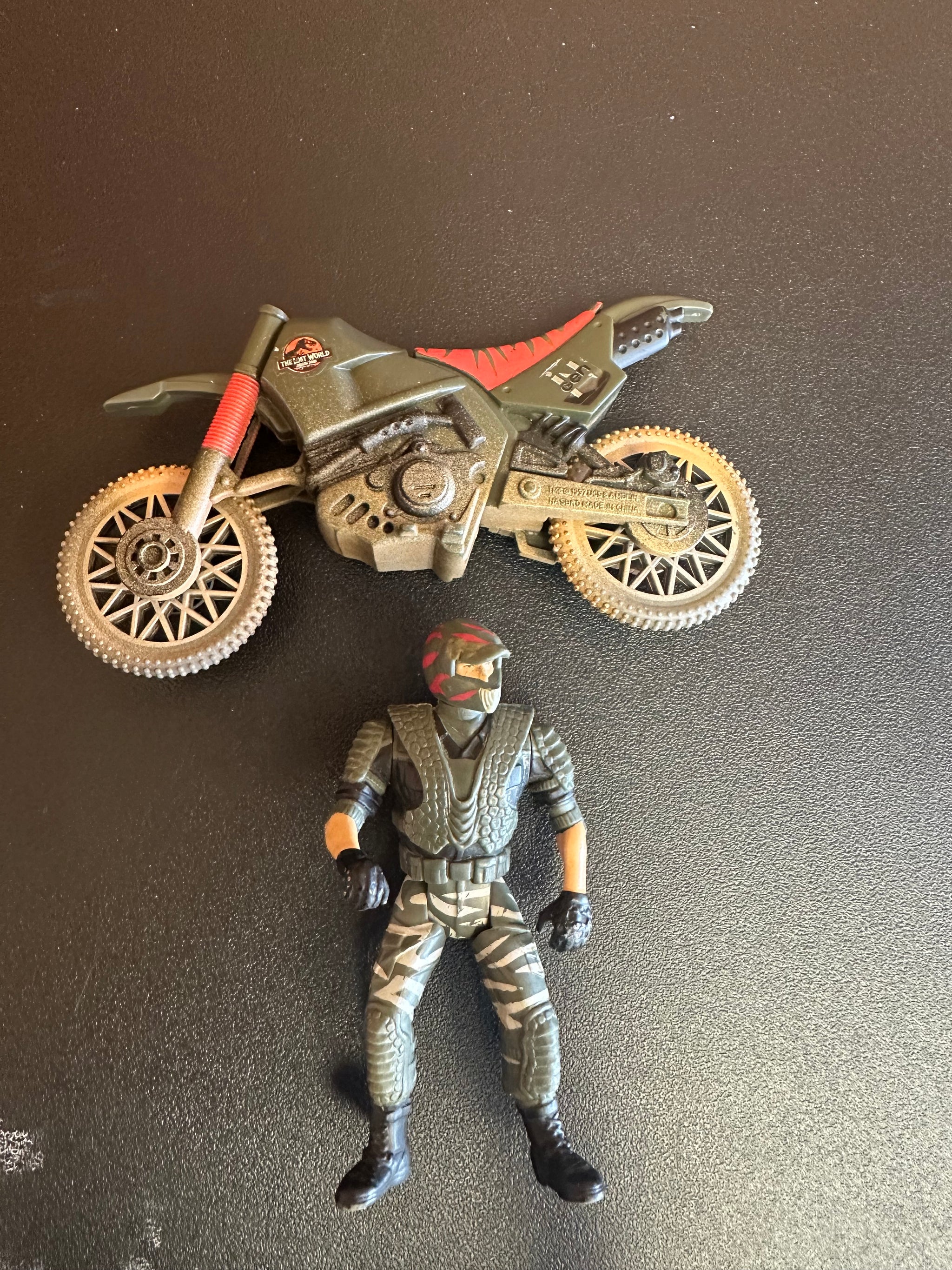 ロストワールドジュラシックパーク ダイノスネア・ダートバイクDINO SNARE VTG 1997 Jurassic Park Lost World Dino Snare Dirt Bike