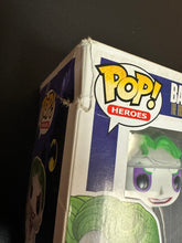 Load image into Gallery viewer, FUNKO POP BATMAN THE DARK KNIGHT RETURNS THE JOKER PX 116 BOX DAMAGE
