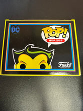 Load image into Gallery viewer, FUNKO POP HEROES BATMAN ANIMATED THE JOKER BLACKLIGHT HOT TOPIC 370
