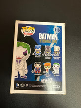 Load image into Gallery viewer, FUNKO POP BATMAN THE DARK KNIGHT RETURNS THE JOKER PX 116 BOX DAMAGE
