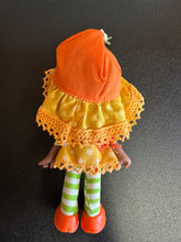 Load image into Gallery viewer, Strawberry Shortcake 1981 Orange Blossom Preowned Doll
