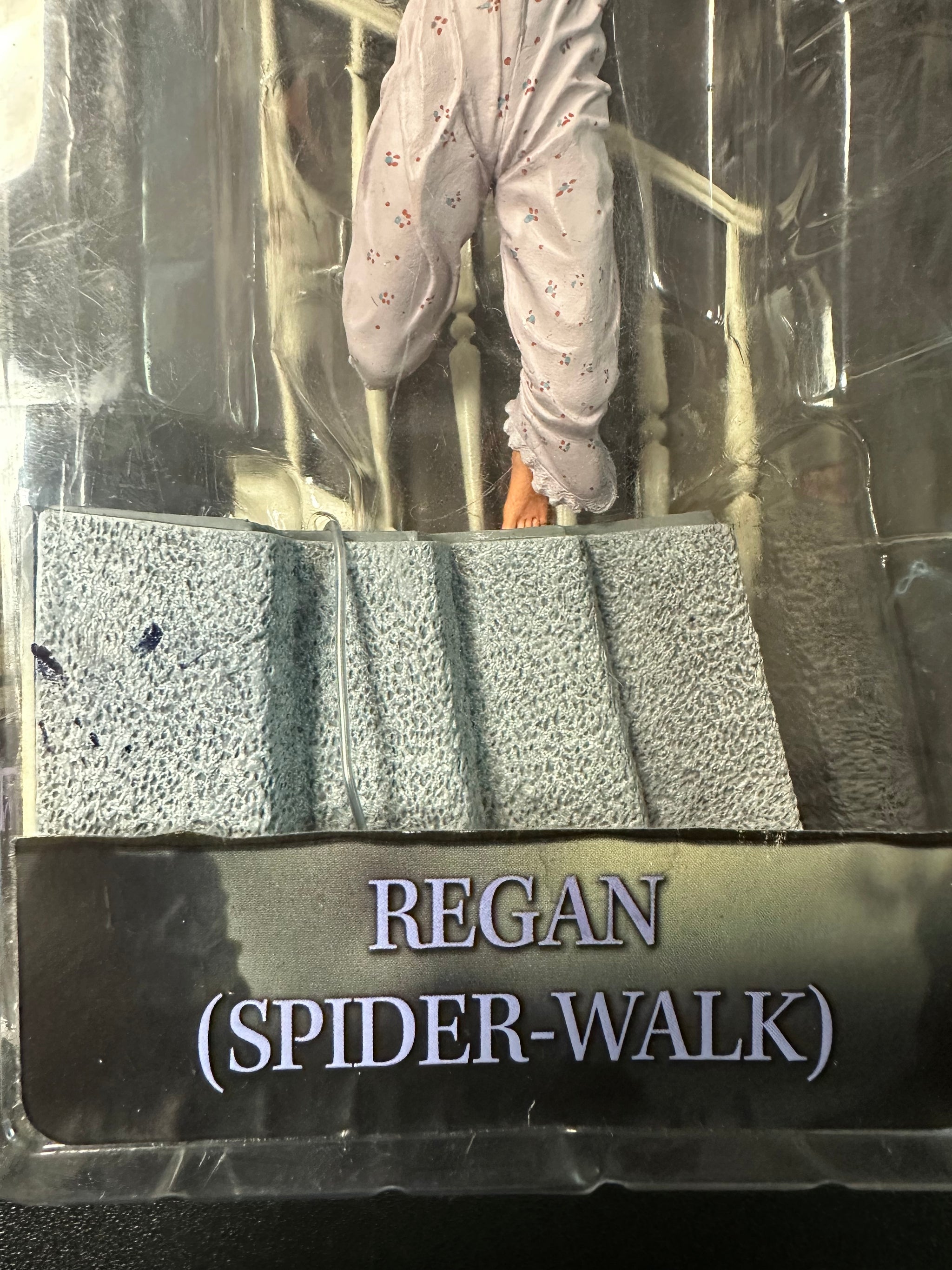 NECA CULT CLASSICS SERIES 7 THE EXORCIST REGAN (SPIDER-WALK