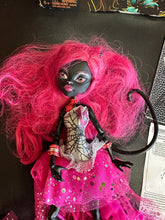 Load image into Gallery viewer, Monster High Caty Noir No Mic Preowned Doll
