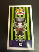 Load image into Gallery viewer, FUNKO POP BEETLEJUICE TOUR GUIDE 605
