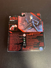 Load image into Gallery viewer, SPIN MASTER THE BATMAN SELINA KYLE FIGURE CARD DAMAGE
