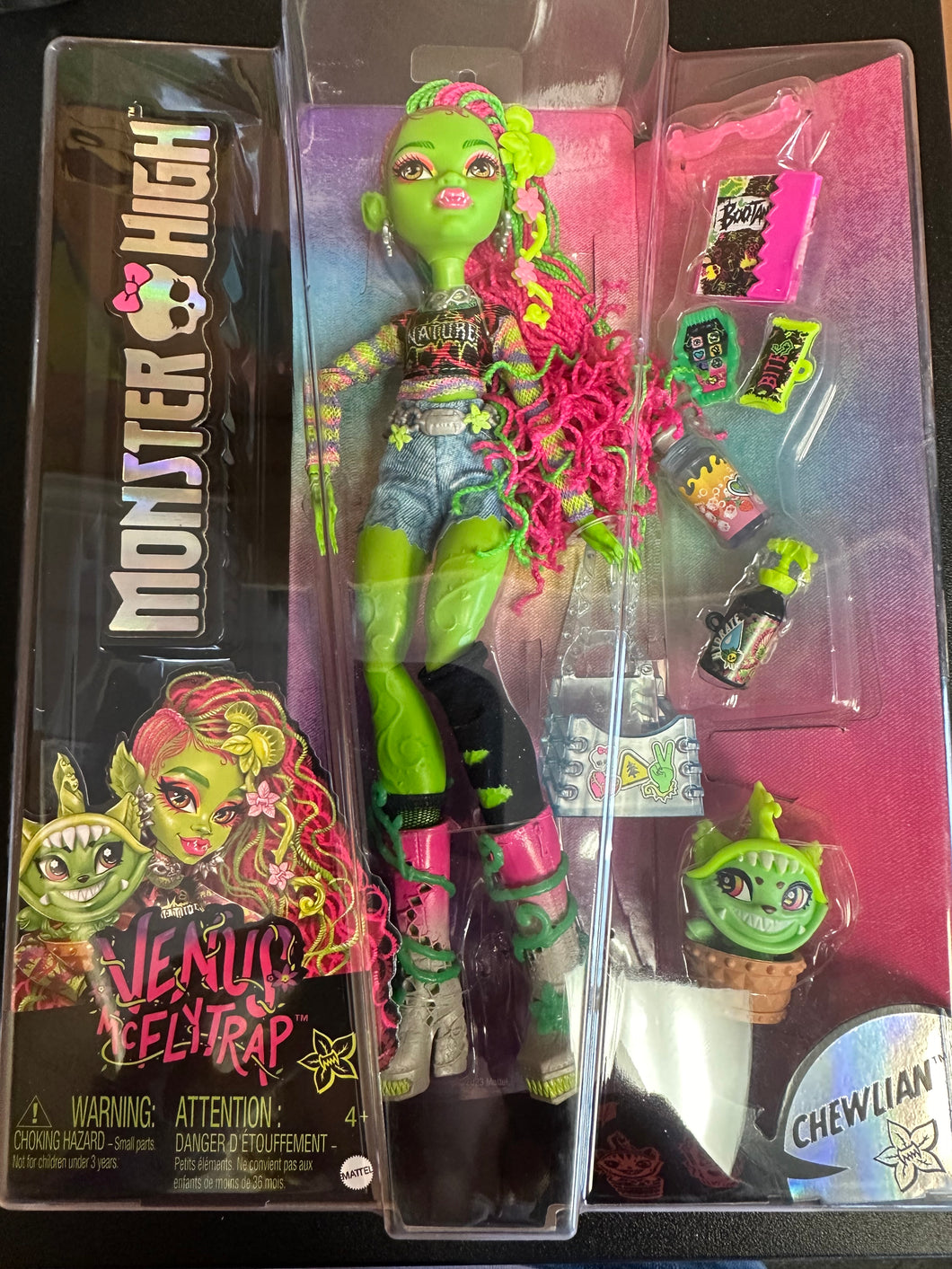 Monster High Venus McFlytrap with Chewlian 2023