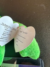 Load image into Gallery viewer, TY 1993 Legs the Frog Style 4020 Beanie Baby with Platinum Collector Card
