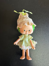 Load image into Gallery viewer, Strawberry Shortcake 1979 Lime Chiffon Preowned Doll
