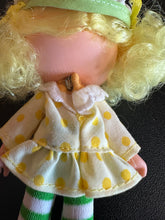 Load image into Gallery viewer, Strawberry Shortcake 1981 Lemon Meringue Preowned Doll
