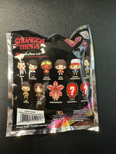 Load image into Gallery viewer, STRANGER THINGS 3D FIGURAL SURPRISE BAG CLIP SERIES 1 Sealed
