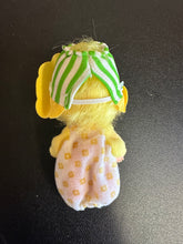 Load image into Gallery viewer, Strawberry Shortcake 1981 Butter Cookie Preowned Doll
