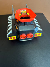 Load image into Gallery viewer, World Events Productions 1984 Panosh Voltron SKULL TANK Preowned
