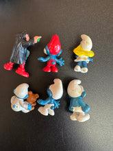 Load image into Gallery viewer, Schleich Peyo Smurfs 2” Figures Lot of 6
