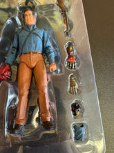 Load image into Gallery viewer, NECA STARZ SERIES ASH VS EVIL DEAD ASH PREOWNED FIGURE
