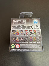 Load image into Gallery viewer, DC METALS DIECAST CATWOMAN M390
