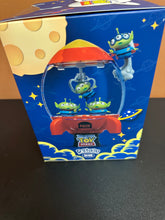 Load image into Gallery viewer, D-STAGE DELUXE TOY STORY ALIENS ROCKET STATUE DS-031

