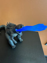 Load image into Gallery viewer, Bandai Godzilla Atomic Roar 11” Preowned Figure Works!
