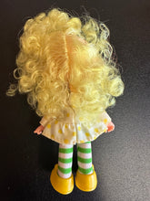 Load image into Gallery viewer, Strawberry Shortcake 1981 Lemon Meringue No Hat Preowned Doll
