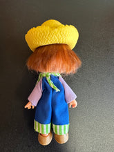 Load image into Gallery viewer, Strawberry Shortcake 1979 Huckleberry Pie Preowned Doll
