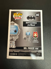 Load image into Gallery viewer, FUNKO POP BATMAN &amp; ROBIN MR. FREEZE 342
