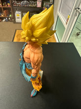 Load image into Gallery viewer, DAMAGED Dragon Ball Z Xenoverse 2 Super Masters Stars Piece Son Goku Figure Statue SEE PICS/READ
