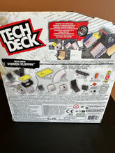 Load image into Gallery viewer, Tech Deck Power Flippin’ with Finger Board
