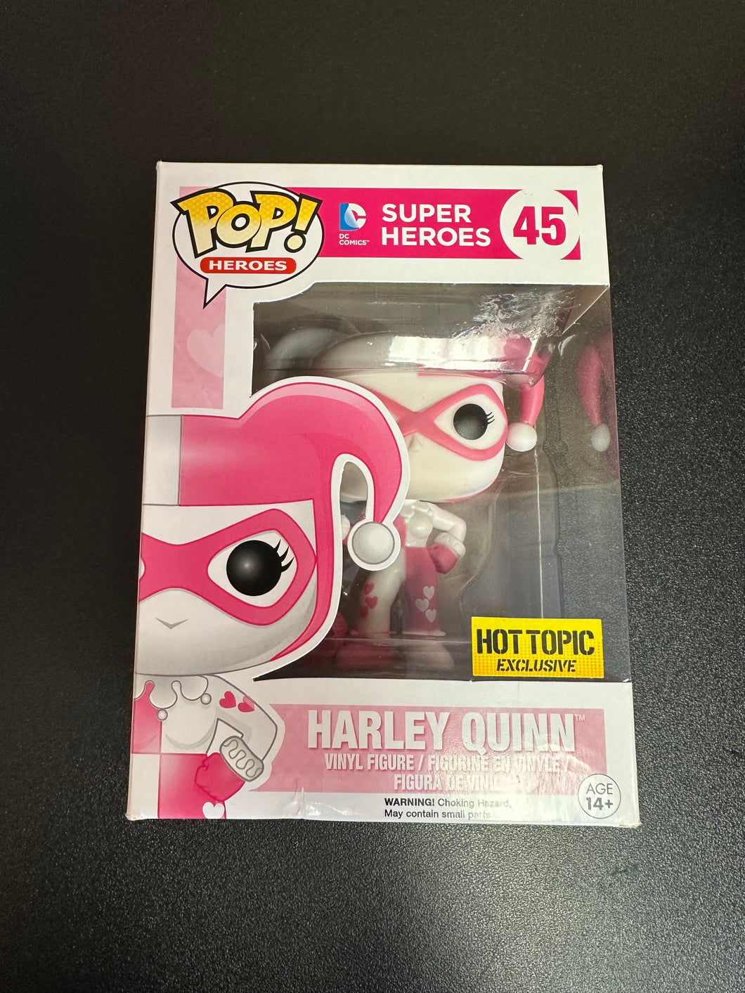 FUNKO POP DC HEROES HARLEY QUINN HOT TOPIC 45 BOX DAMAGE