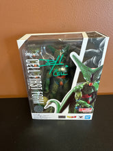 Load image into Gallery viewer, S.H.Figuarts DRAGONBALL Z CELL FIRST FORM SIGNED DAMEON CLARKE NO COA
