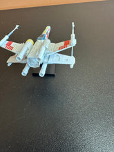 Load image into Gallery viewer, Bandai Star Wars X-Wing Starfighter plastic model kit vehicle model 002 BUILT
