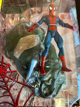 Load image into Gallery viewer, Diamond Marvel Select Spider-Man Special Collector’s Edition Action Figure
