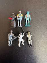 Load image into Gallery viewer, Micromachines Star Wars Lot of 6 Minifigures
