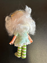 Load image into Gallery viewer, Strawberry Shortcake 1981 Angel Cake Preowned Doll
