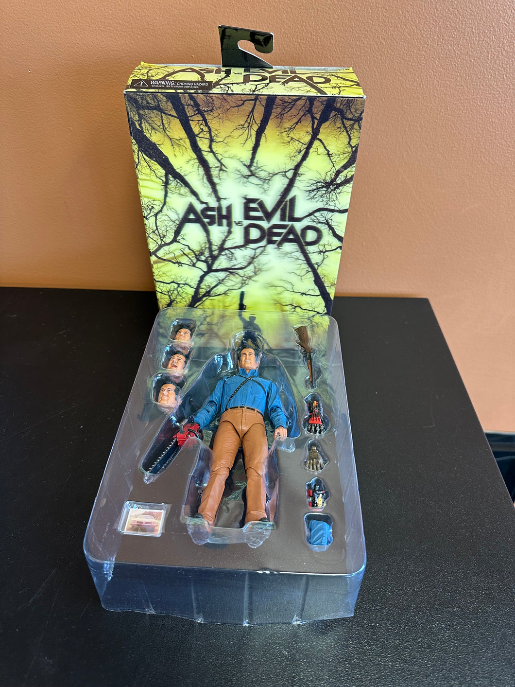 NECA STARZ SERIES ASH VS EVIL DEAD ASH PREOWNED FIGURE