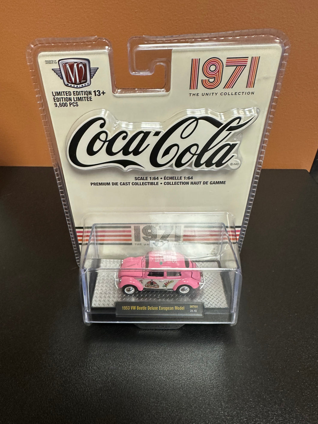 M2MACHINES Coca-Cola 1:64 1953 VW Beetle European Model UNTY01