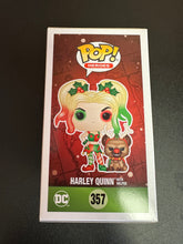 Load image into Gallery viewer, FUNKO POP DC HEROES HOLIDAY HARLEY QUINN WITH HELPER 357
