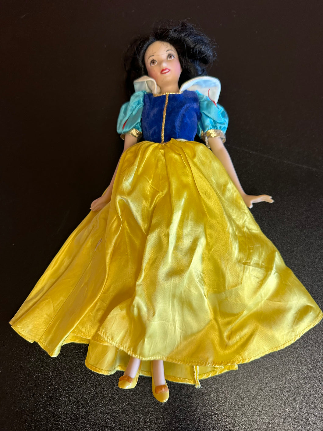 Franklin Mint Heirloom Dolls Snow White 13” Preowned Broken Figure