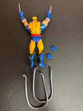 Load image into Gallery viewer, Marvel Legends X-Men Wolverine with BAF piece Loose 6” Figure

