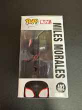 Load image into Gallery viewer, FUNKO POP MARVEL SPIDER-MAN INTO THE SPIDERVERSE MILES MORALES 402 BOX DAMAGE
