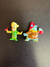 Load image into Gallery viewer, Kellogg’s 1991 Gummi Bears 2” Figures Set of 2
