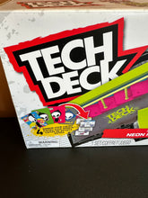 Load image into Gallery viewer, Tech Deck Neon Mega Park with 2 Finger Boards &amp; Trick Cards
