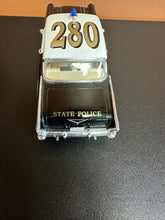 Load image into Gallery viewer, Sunnyside State Police 1/24 1957 Chevrolet Bel Air Preowned
