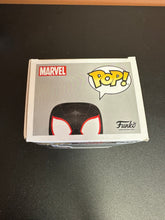 Load image into Gallery viewer, FUNKO POP MARVEL SPIDER-MAN INTO THE SPIDERVERSE MILES MORALES 402 BOX DAMAGE
