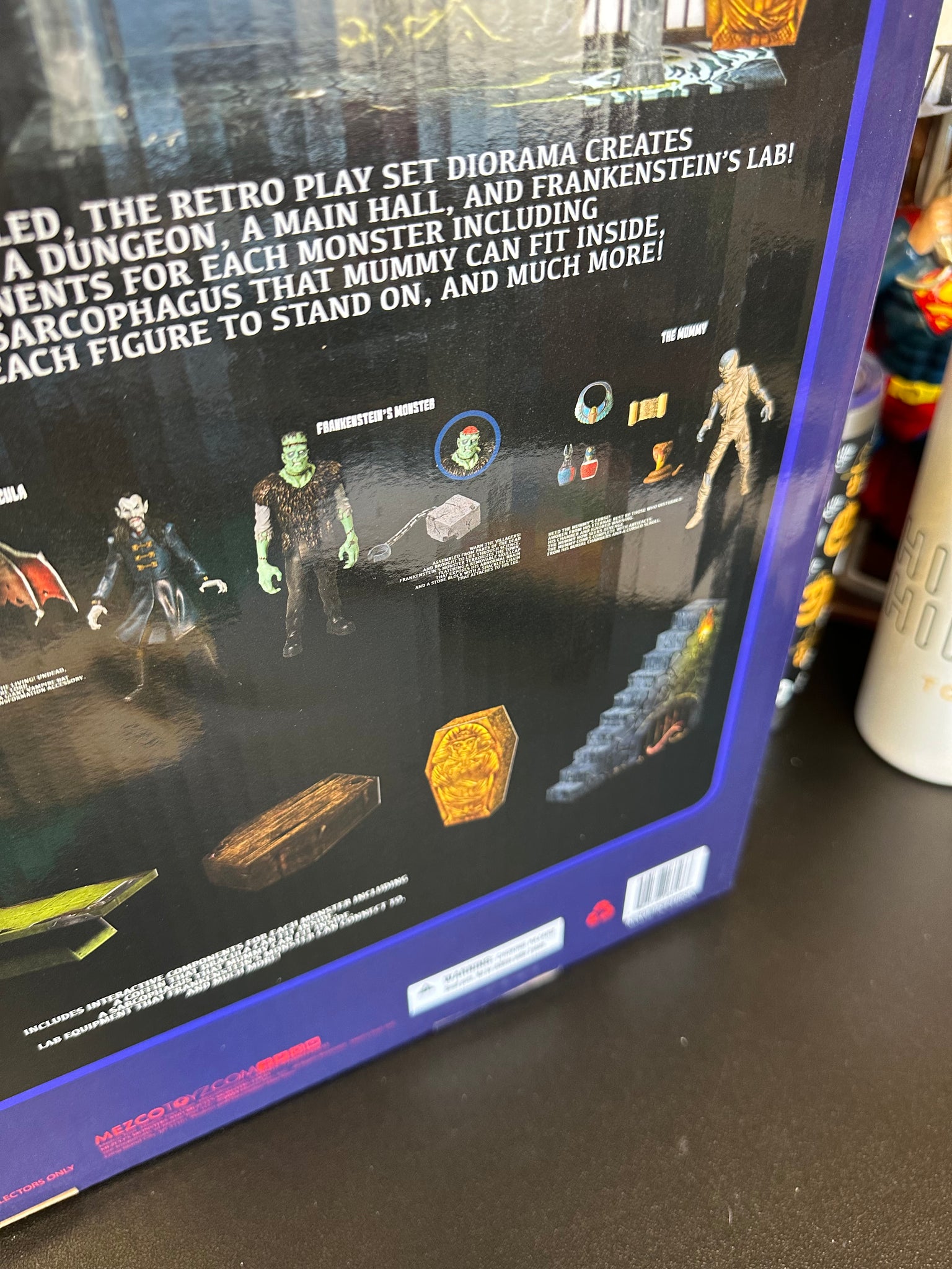 mezco monsters tower of fear Mezco's Monsters Tower Fear 5 Points Action Figures Playset – Hitchhiker Toys