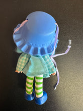 Load image into Gallery viewer, Strawberry Shortcake 1981 Blueberry Muffin Preowned Doll
