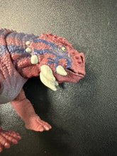 Load image into Gallery viewer, Jurassic World Savage Strike Scutosaurus Dinosaur No Packaging
