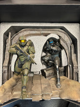 Load image into Gallery viewer, XBOX ONE HALO 5 GUARDIANS COLLECTOR’S STATUE PREOWNED NO GAME

